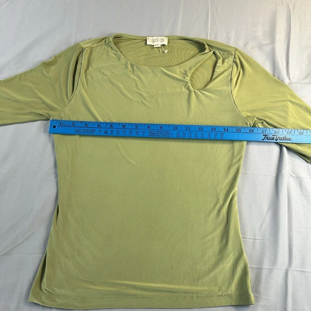 London Rose L Pistachio‎ Long Sleeve Shoulder Cut Top